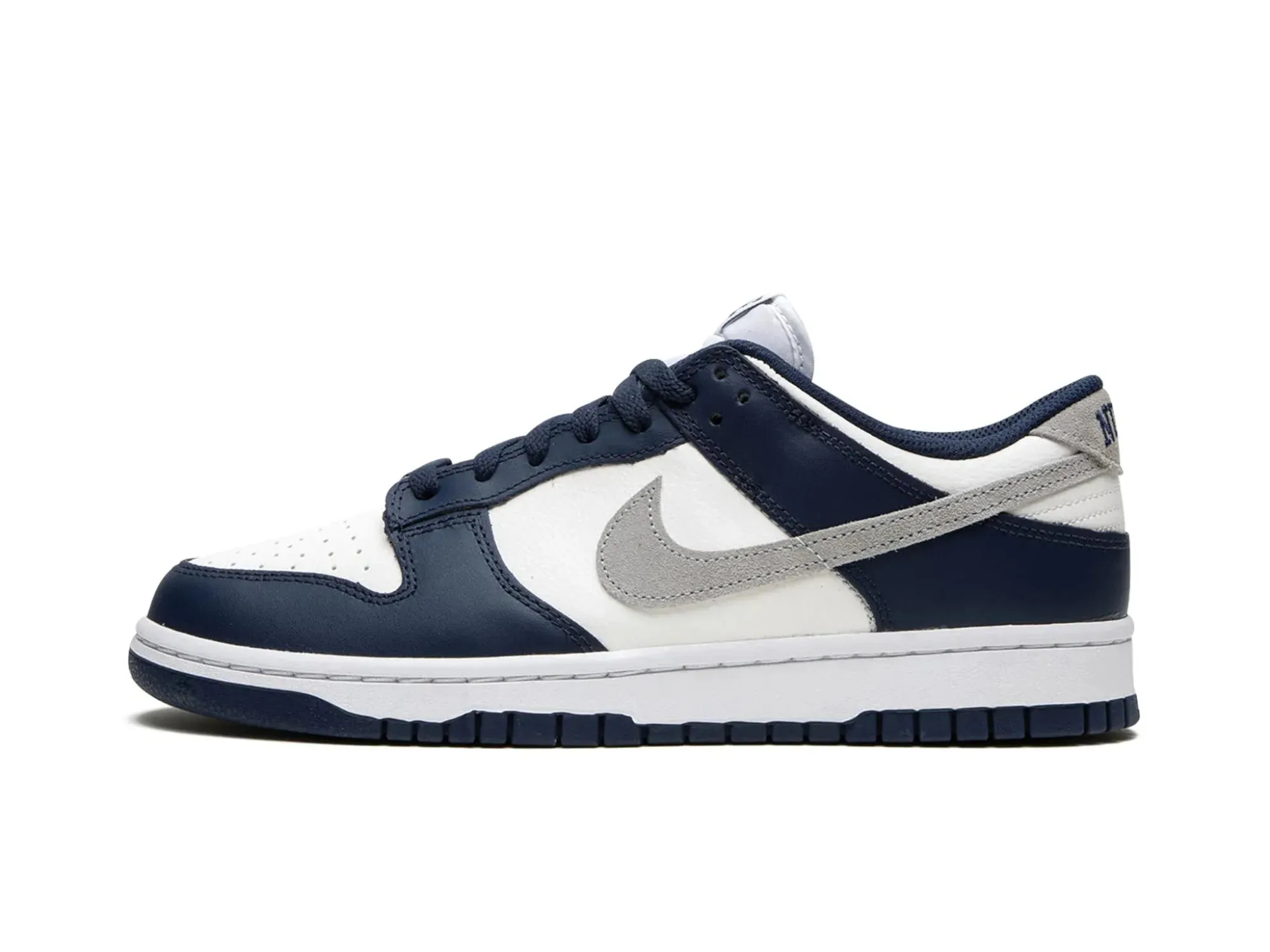 Nike Dunk Low "Summit White Midnight Navy"